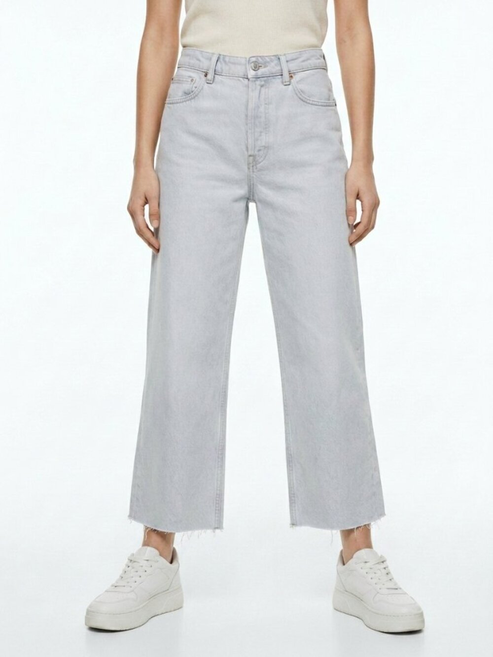 Zara The Grunge Pant Cropped Straight Jeans 8 Light Wash Raw Hem NWT
